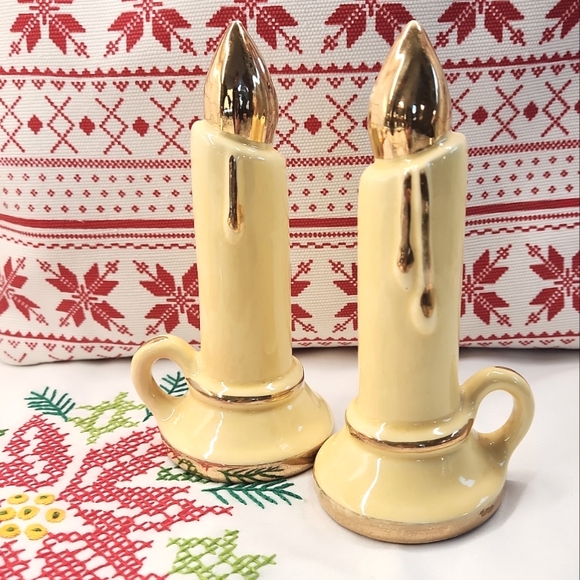 Vtg Salt & Pepper Shakers - Picture 1 of 10